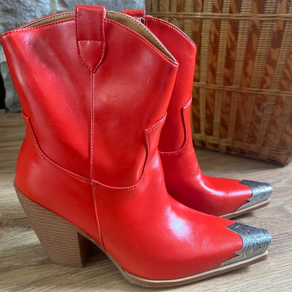 Scarlet Heeled Boots with Metallic Tips